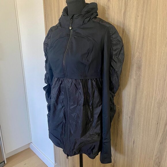 Lululemon Super Tracker Jacket - Picture 4 of 10